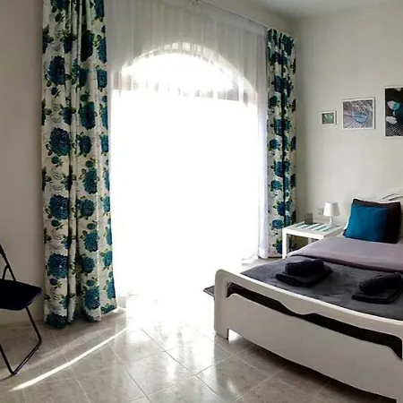 Apartment Blue Heaven
